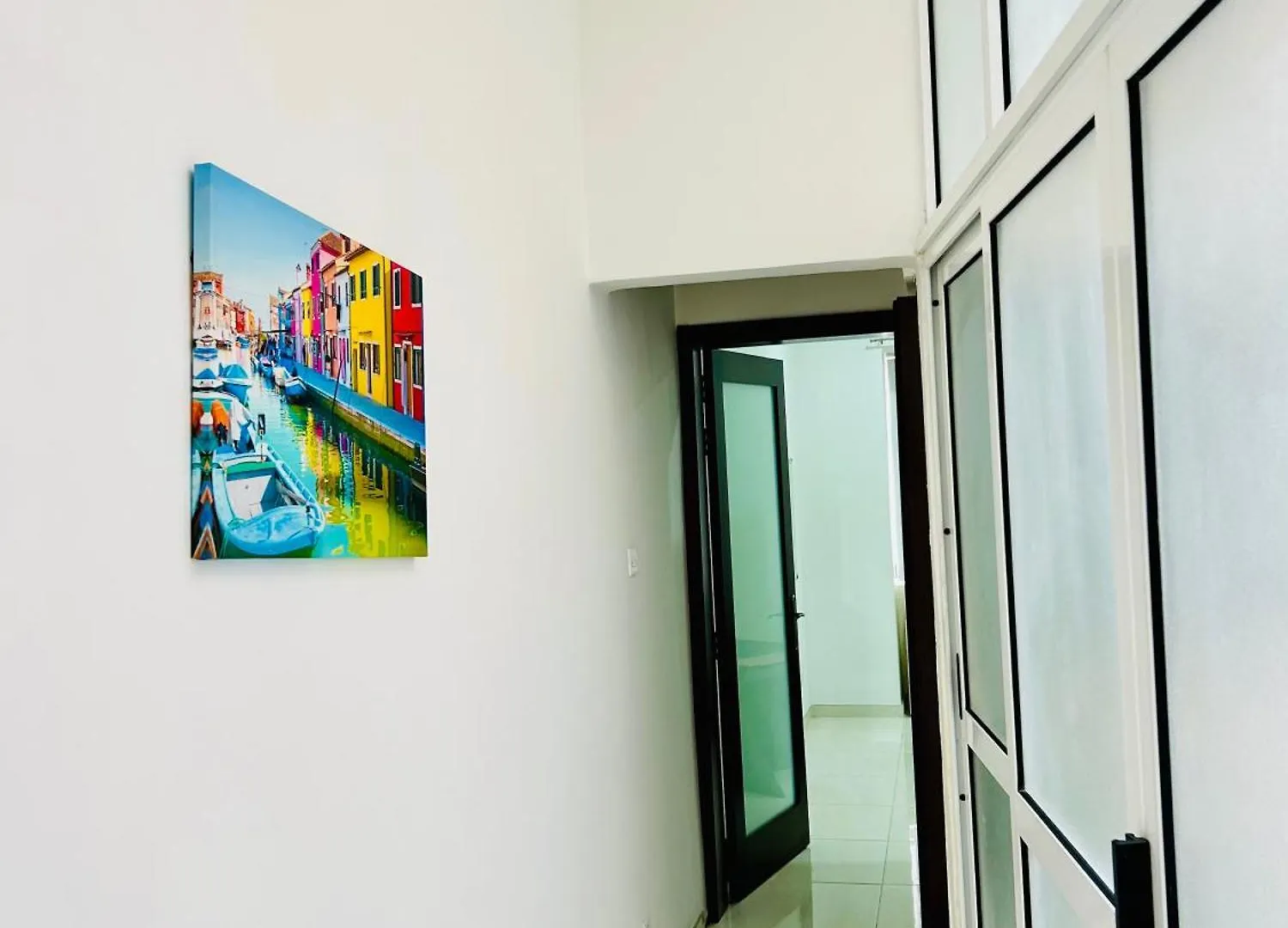 Steps To The Sea 1-Br Central Apartment Gzira